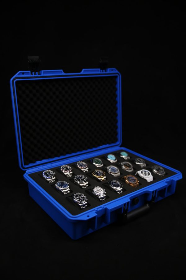 Elbrus Horology Watch Accessories: Timepiece Valet for 18 watches in Royal blue colour