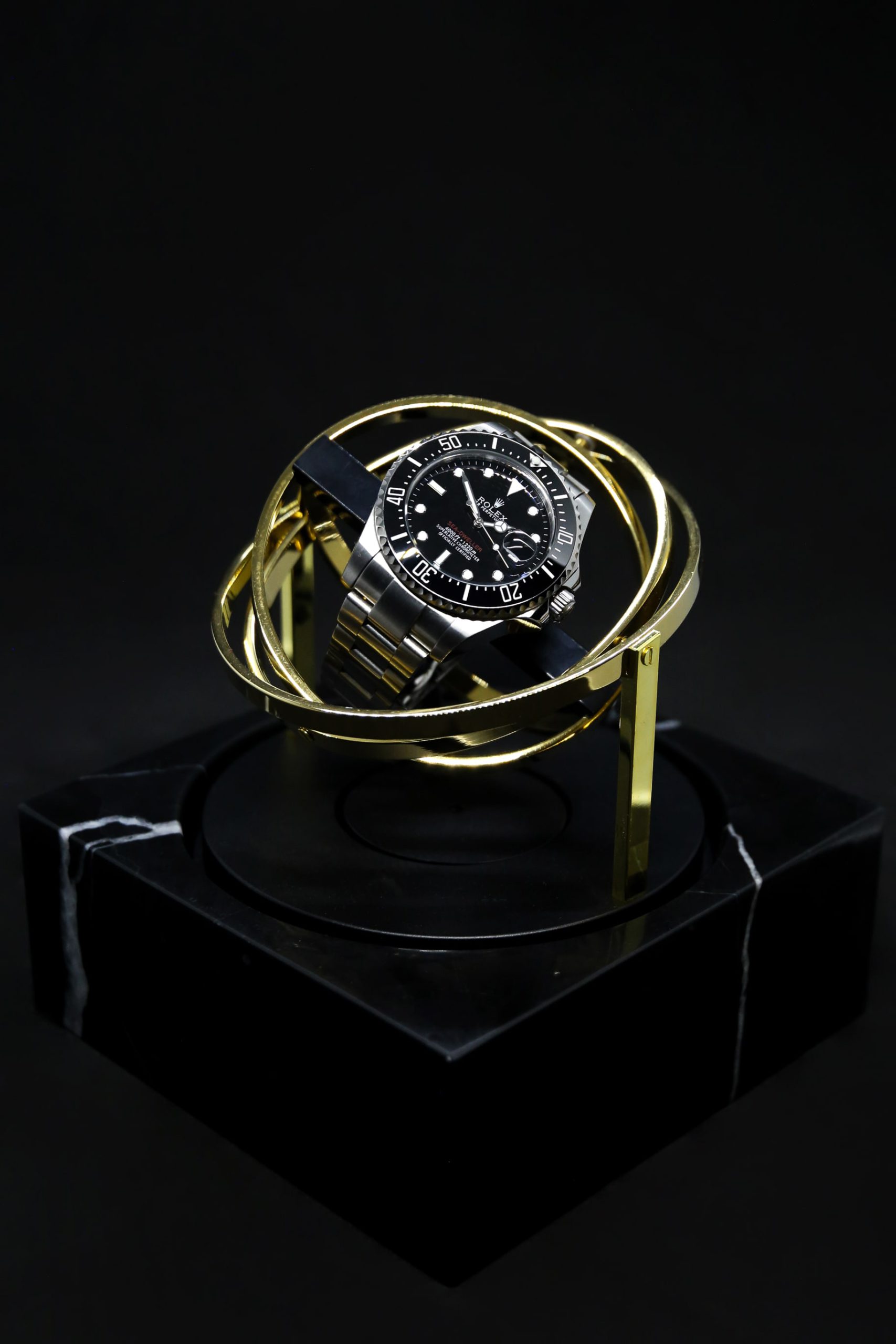 Elbrus-Horology-Voyager-black-Nero-Marquina-marble-gold-2-min