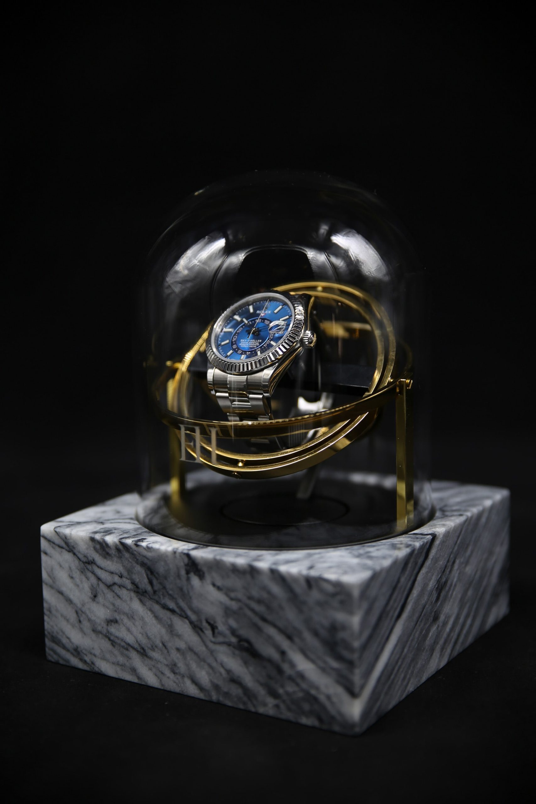 Elbrus-Horology-The-Voyager-1-emperador-marble-gold-rings-1-min