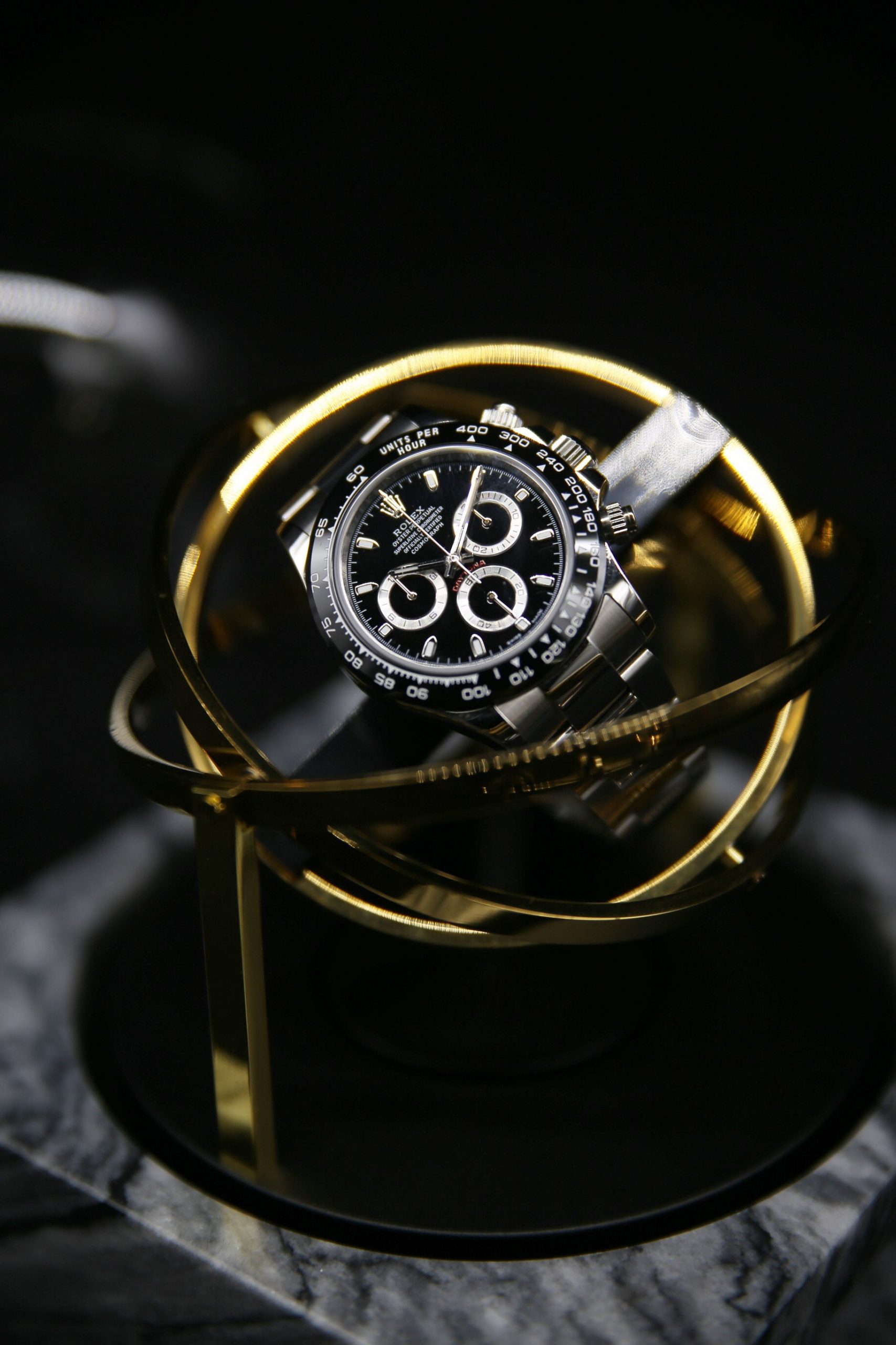 Elbrus-Horology-The-Voyager-1-emperador-marble-gold-rings-6-min