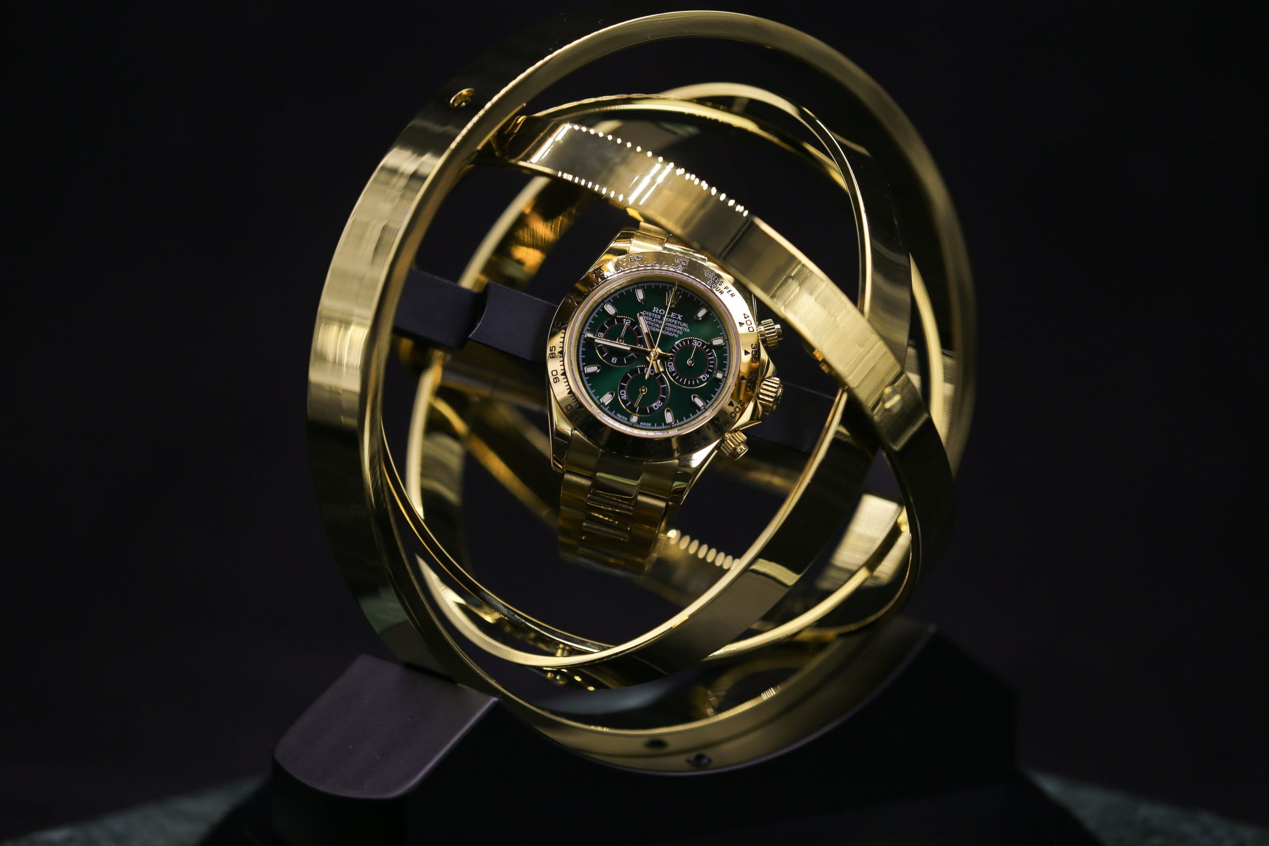 Elbrus-Horology-Watch-Winder-Piusar-360-Verde Indio-gold-5