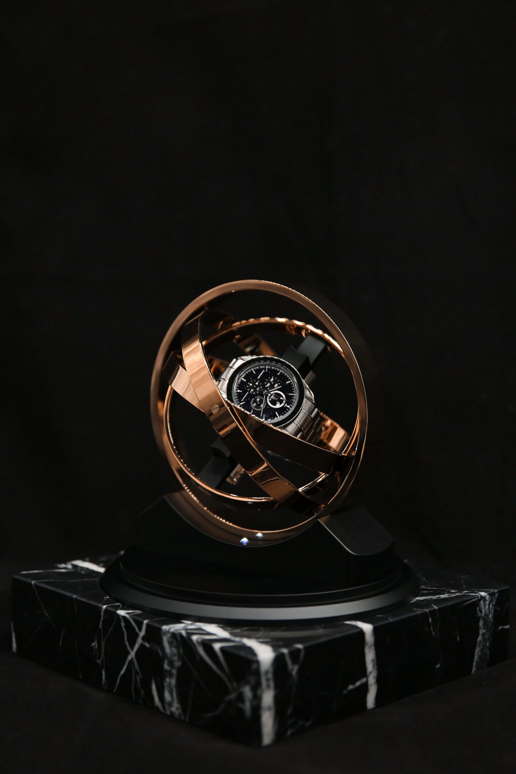 Elbrus-Horology-pulsar-360-rosegold-nero-marquina-watch-winder-9-min