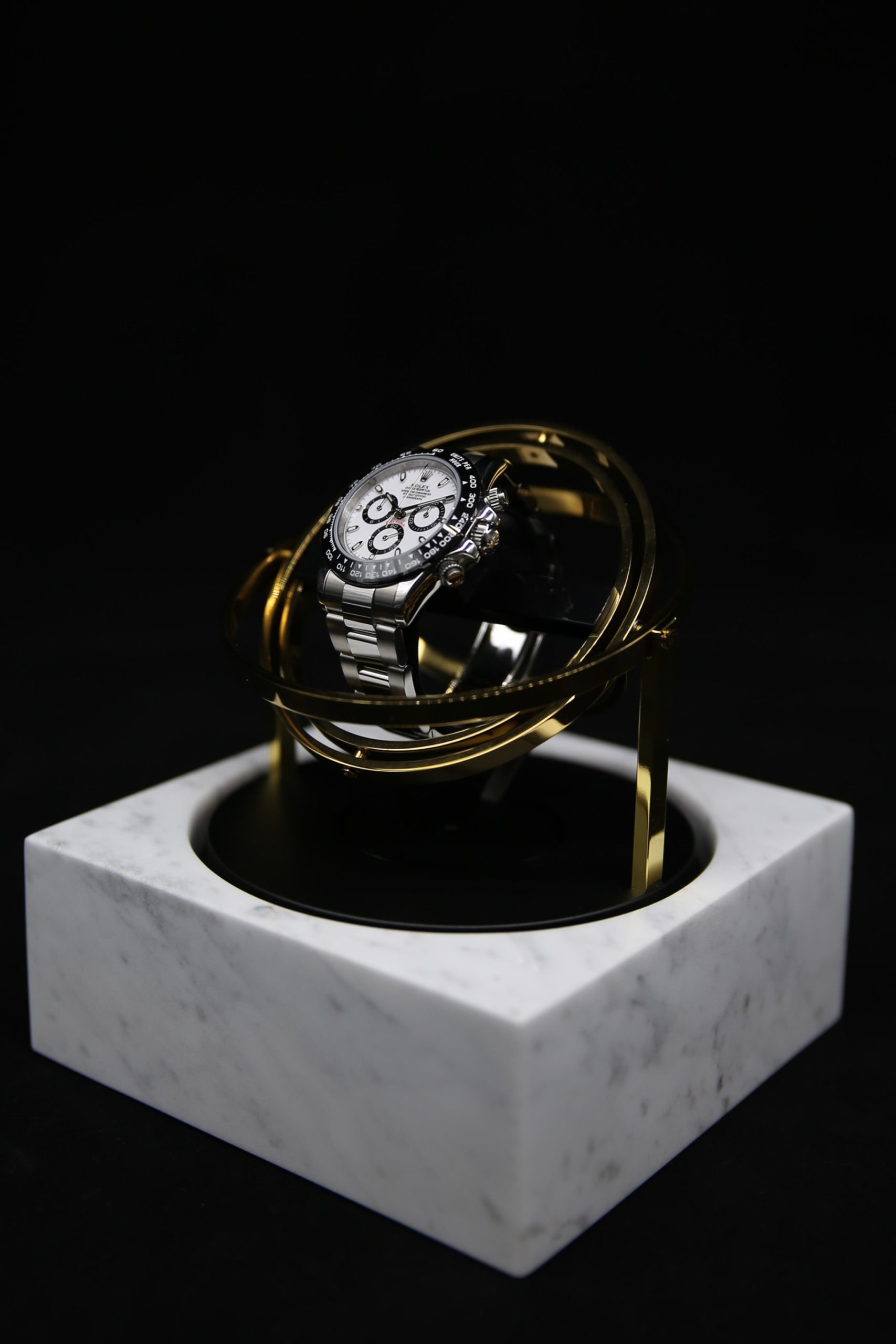 Elbrus-Horology-the-Voyager-1-Bianco-Carrara-marble-gold-rings-4-min