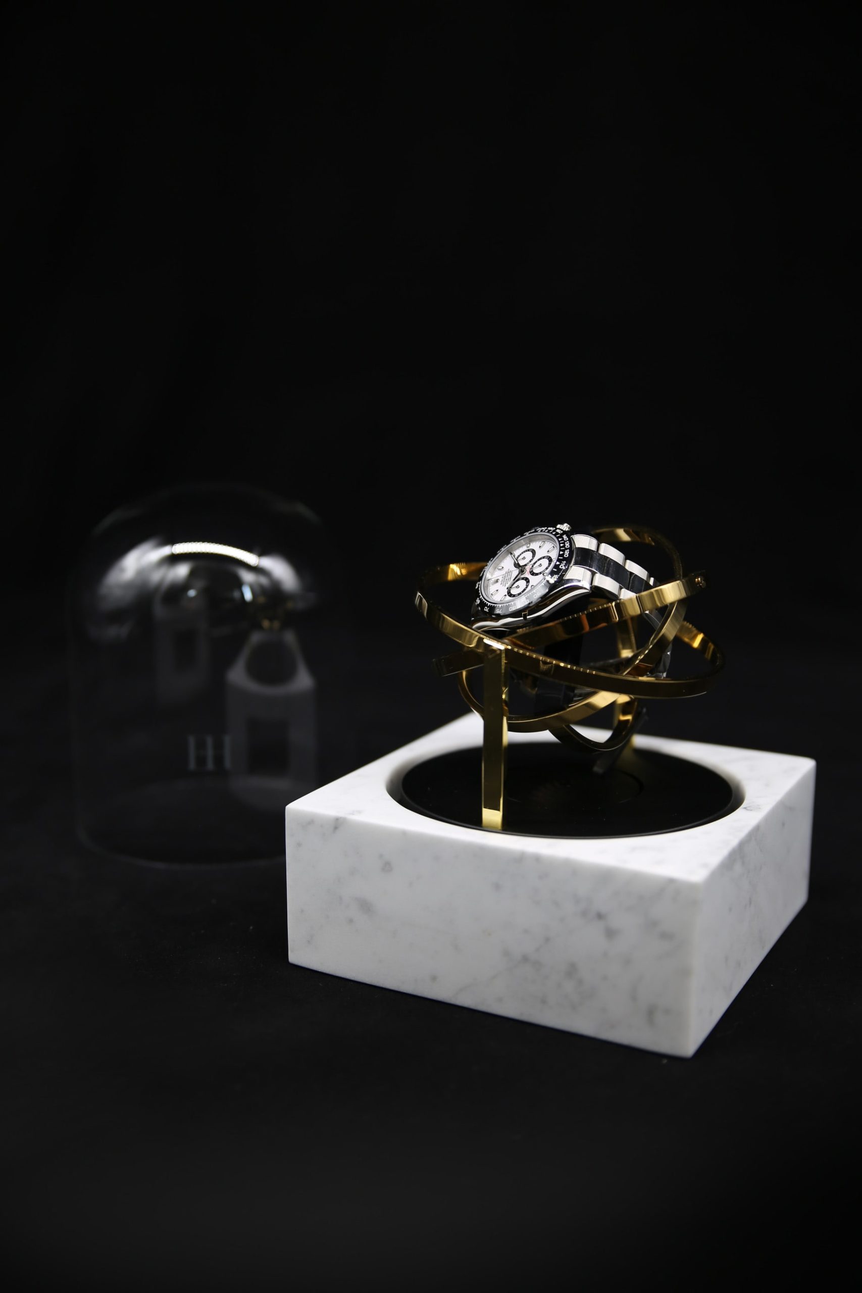 Elbrus-Horology-the-Voyager-1-Bianco-Carrara-marble-gold-rings-7-min