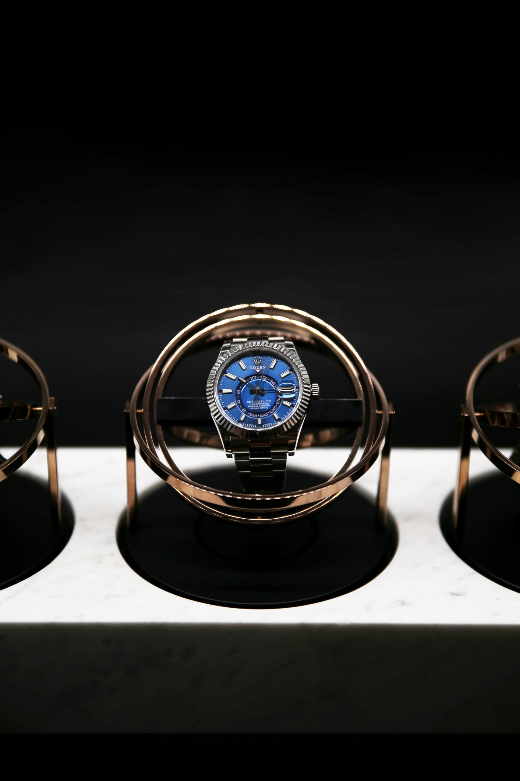 Elbrus-Horology-The-Voyager-3-bianca-carrara-marble-rosegold-rings8