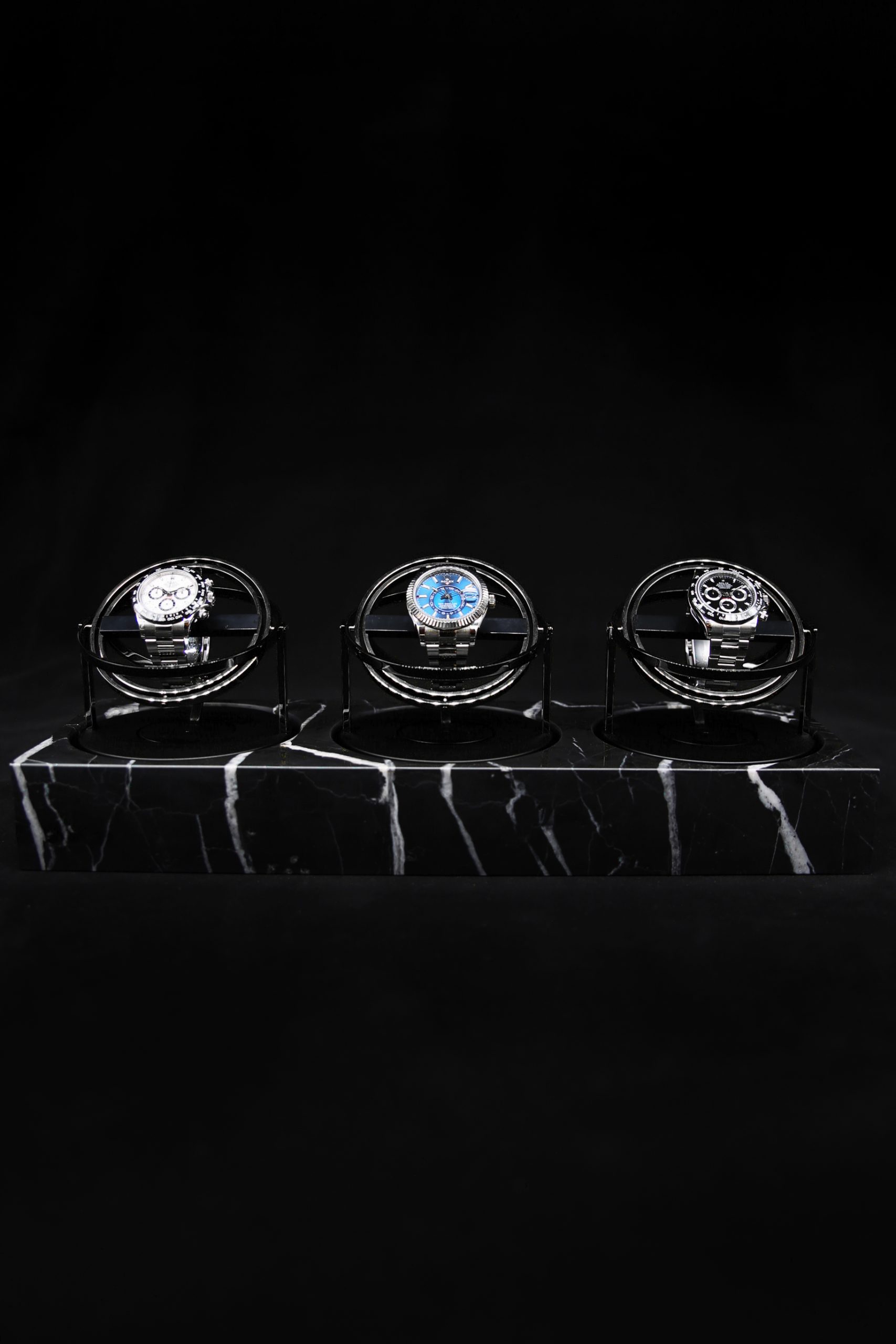 Elbrus-Horology-The-Voyager-3-nero-marquina-marble-black-rings