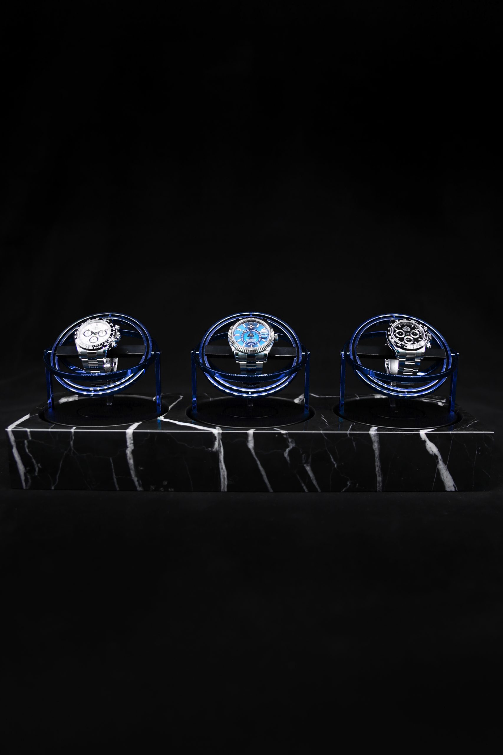 Elbrus-Horology-The-Voyager-3-nero-marquina-marble-blue-rings