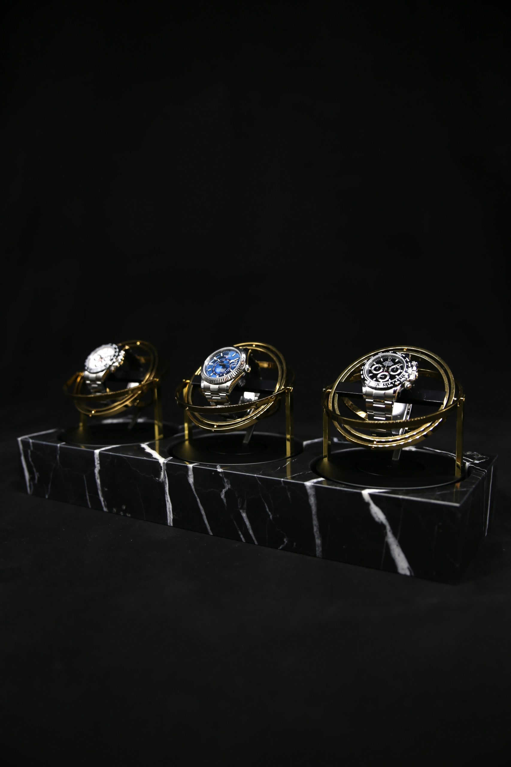 Elbrus-Horology-The-Voyager-3-nero-marquina-marble-gold-rings1