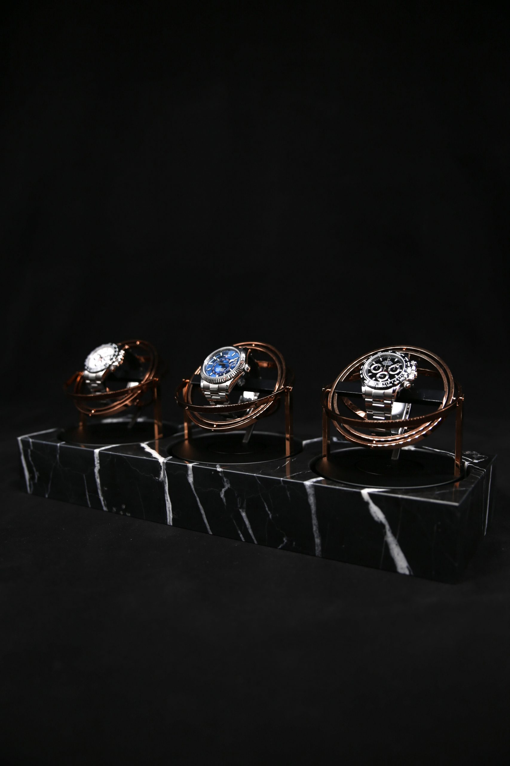 Elbrus-Horology-The-Voyager-3-nero-marquina-marble-rosegold-rings1